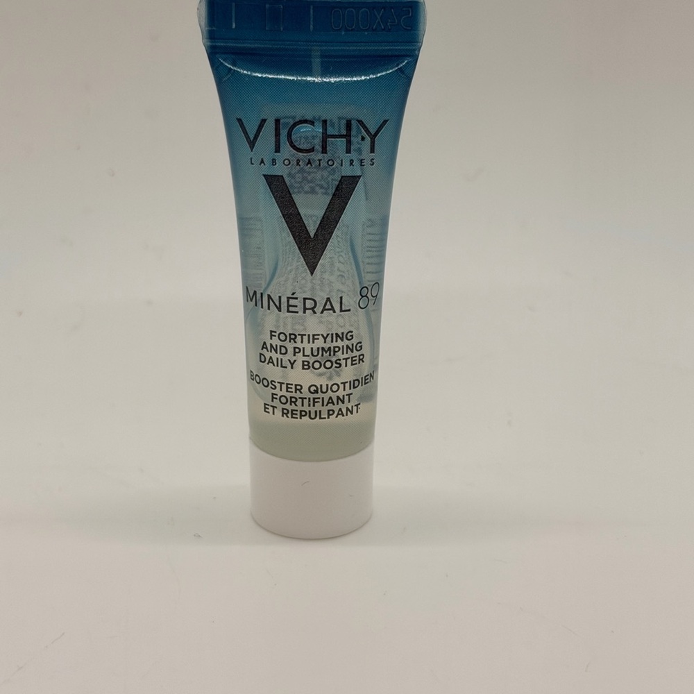 NWT Vichy Mineral 89 Fortifying and Plumping Daily Booster Mini 0.16oz
